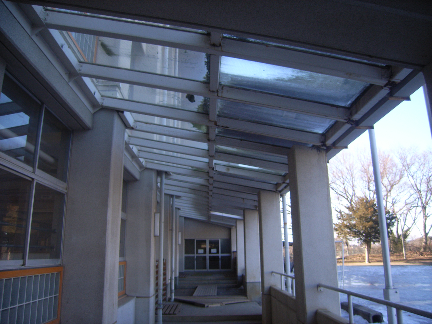 平成26年度　佐久市立平根小学校下屋改修工事