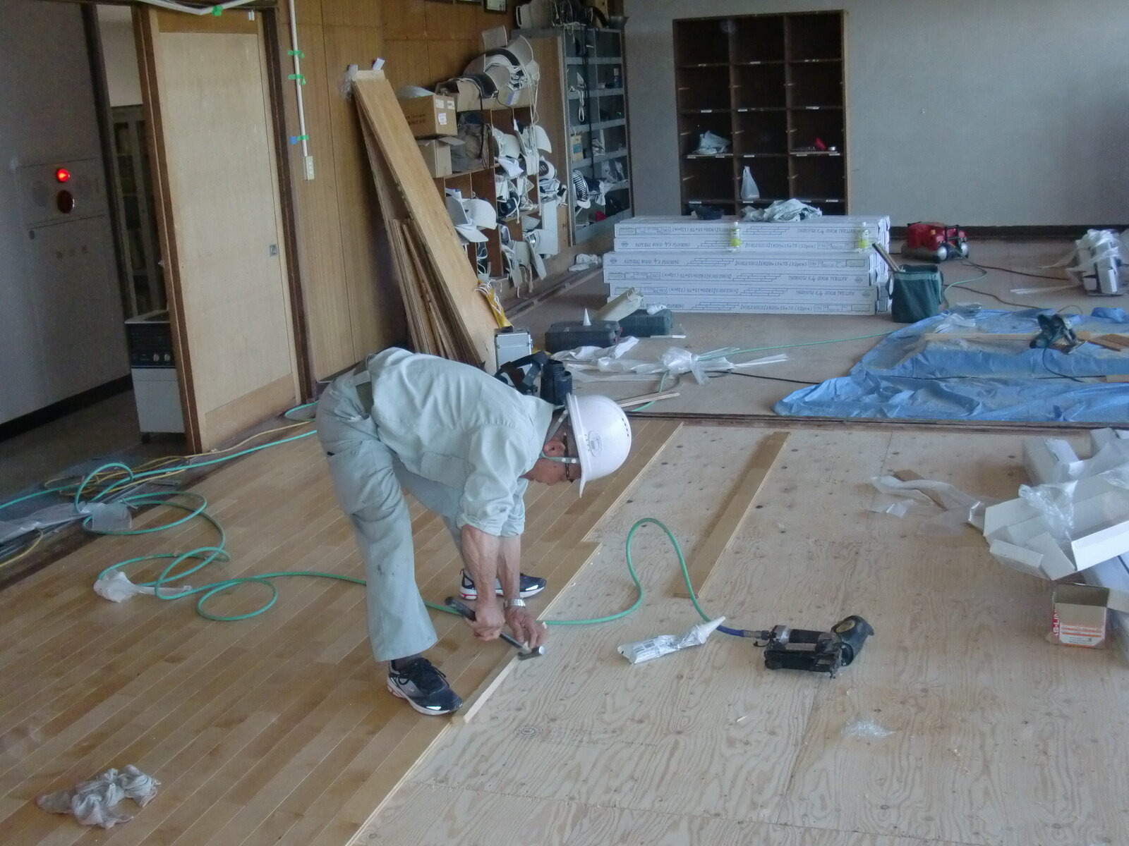 小諸警察署　柔剣道場床畳改修工事