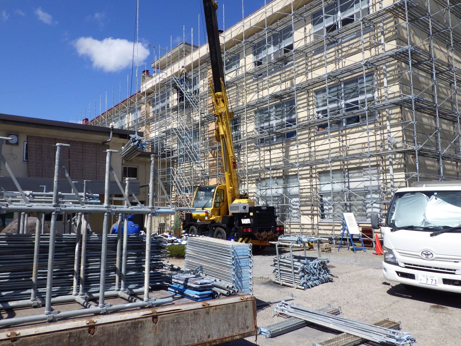 蓼科高等学校　教室棟外壁改修工事