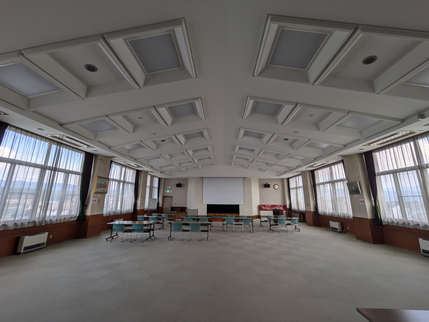 令和7年度　佐久商工会議所会館本館1;3階空調設備改修工事