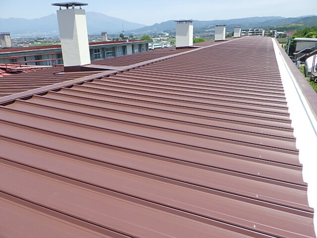 佐久平総合技術高等学校　臼田ｷｬﾝﾊﾟｽ　南校舎屋根改修工事